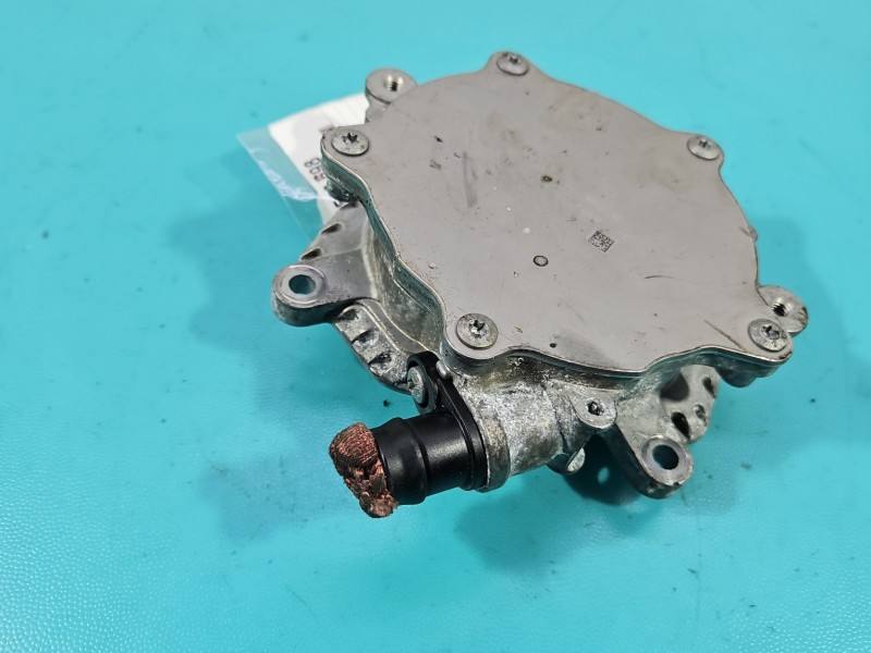 Вакуумний насос Mercedes A W177 A2641800000 — фото деталі 5