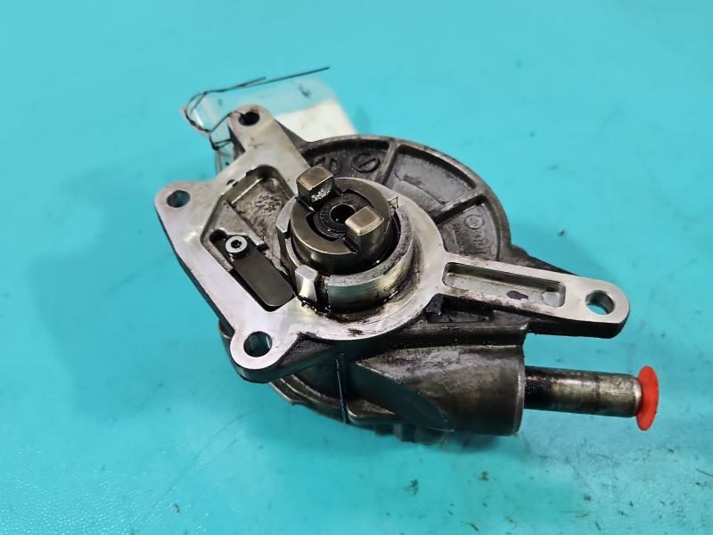 Вакуумный насос Mercedes ML W164 A6422300165 — фото детали 3
