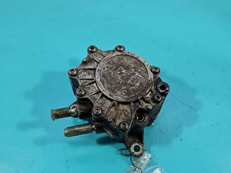 Вакуумний насос Mitsubishi Grandis 03G145209