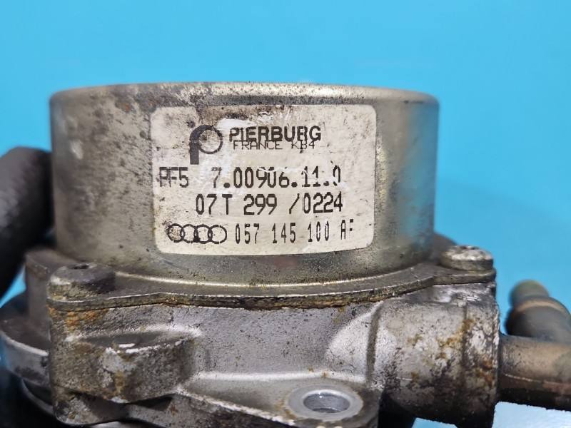 Вакуумний насос Audi A5 8T 057145100AF — фото деталі 7