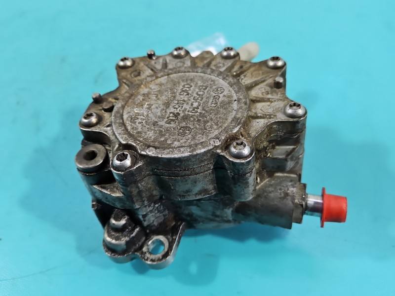 Вакуумный насос Volkswagen Touran 03G145209C — фото детали 4