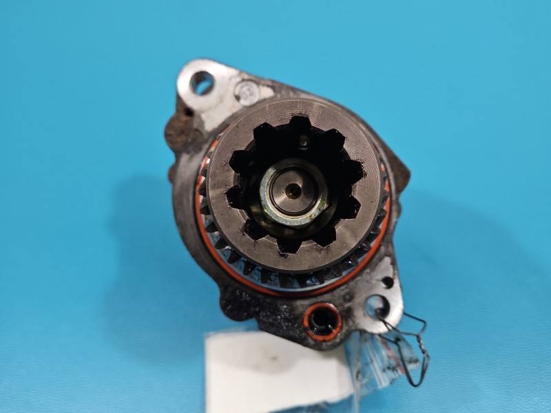 Вакуумний насос Toyota Land Cruiser 29300-67020 — фото деталі 2