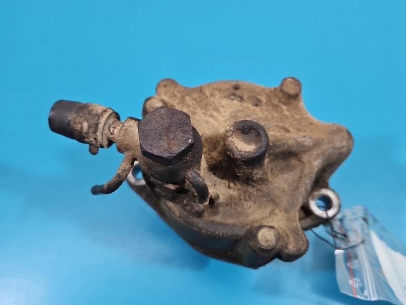 Вакуумний насос Toyota Land Cruiser 29300-67020 — фото деталі 4