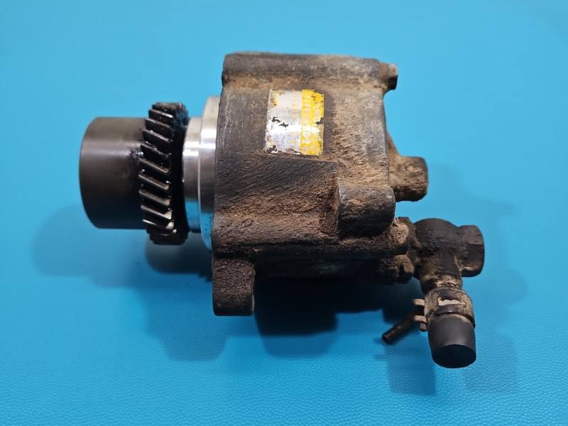 Вакуумний насос Toyota Land Cruiser 29300-67020 — фото деталі 5