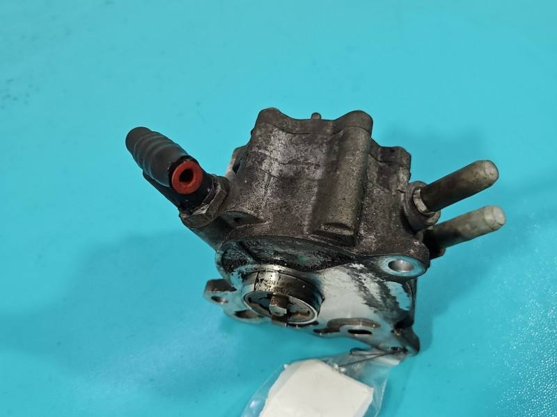 Вакуумний насос Volkswagen Jetta 03G145209C — фото деталі 2