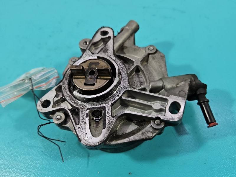 Вакуумный насос Ford S-max 9674192280 — фото детали 3