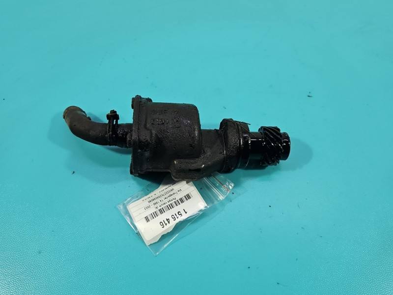 Вакуумний насос Volkswagen Transporter T4 028207A — фото деталі 2