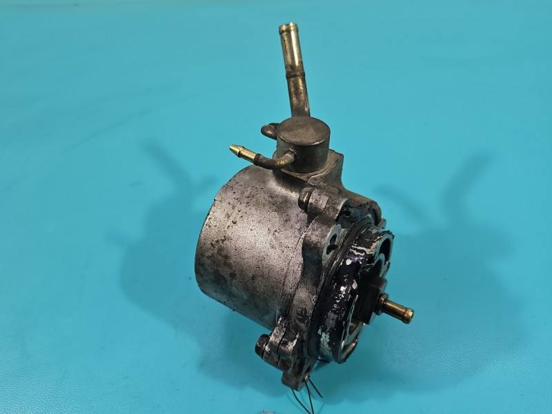 Вакуумний насос Mazda Mpv X2T58172