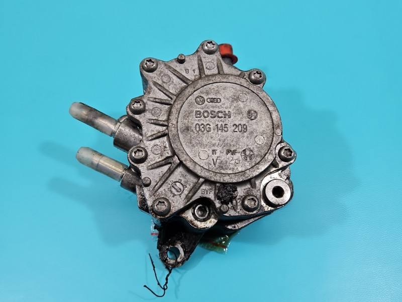 Вакуумний насос Volkswagen Golf 5 03G145209 — фото деталі 4