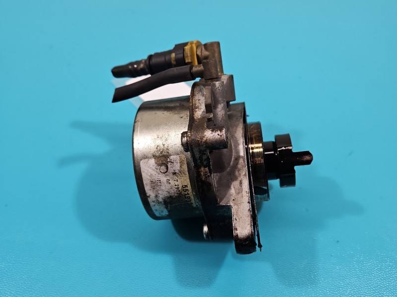 Вакуумний насос Opel Corsa D 55193232 — фото деталі 4