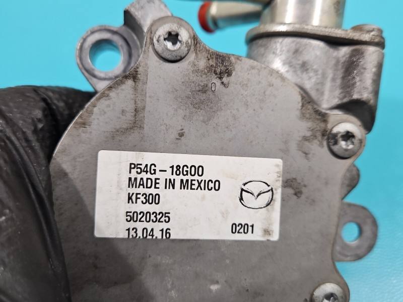 Вакуумний насос Mazda 3 P54G-18G00 — фото деталі 4