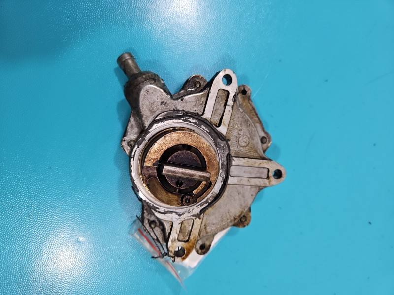 Вакуумный насос BMW 3 E46 7502656 — фото детали 2