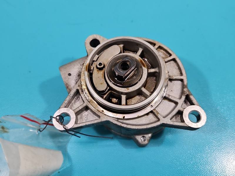 Вакуумный насос Hyundai I30 28810-07070 — фото детали 2