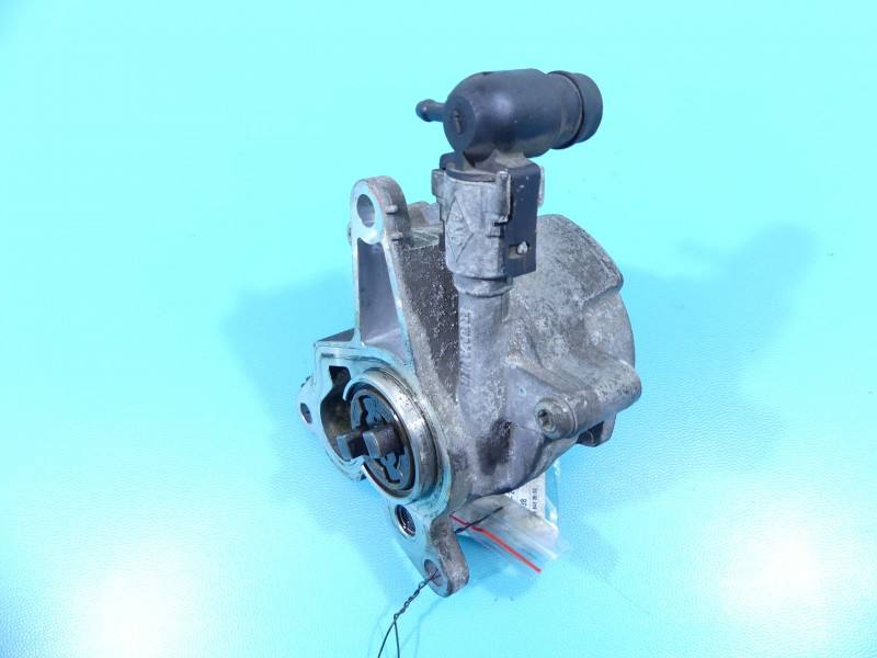 Вакуумный насос Nissan X-trail 8200472458 — фото детали 3