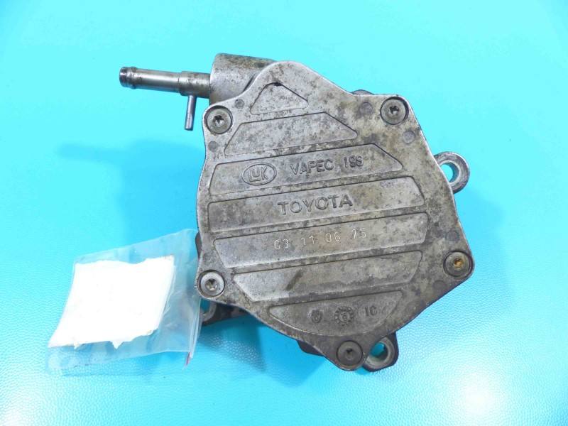 Вакуумний насос Toyota Corolla E15 — фото деталі 3