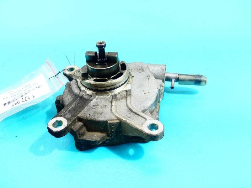 Вакуумный насос Toyota Avensis T27 06100945 — фото детали 5