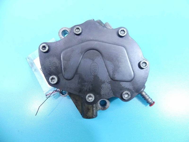 Вакуумный насос Volkswagen Touareg 07Z127025F — фото детали 4