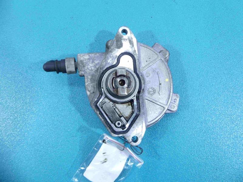 Вакуумний насос Mitsubishi Colt A6402300465 — фото деталі 4