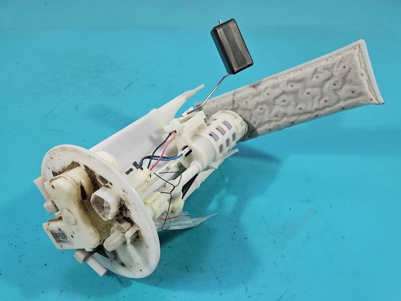 Паливний насос Toyota Yaris 3 77704-0D070