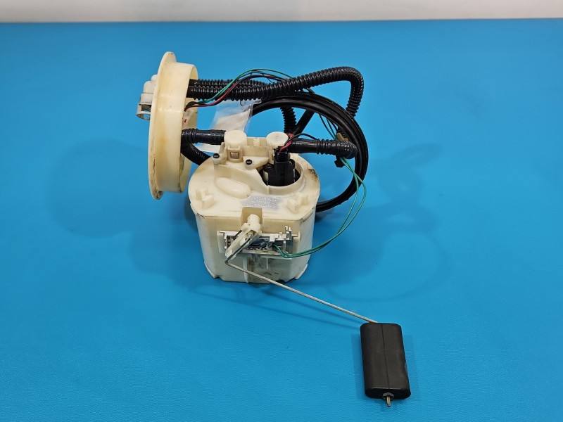 Топливный насос Ford Focus 98AP-9C055-DA