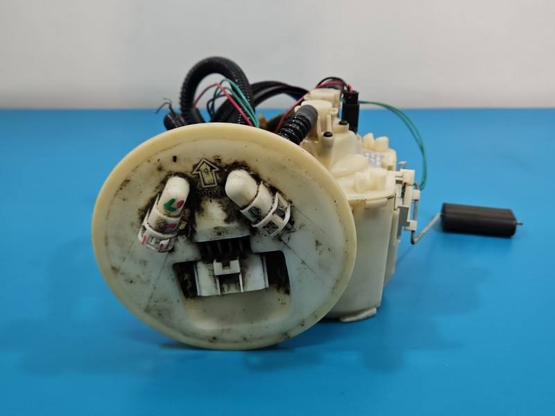 Топливный насос Ford Focus 98AP-9C055-DA — фото детали 4