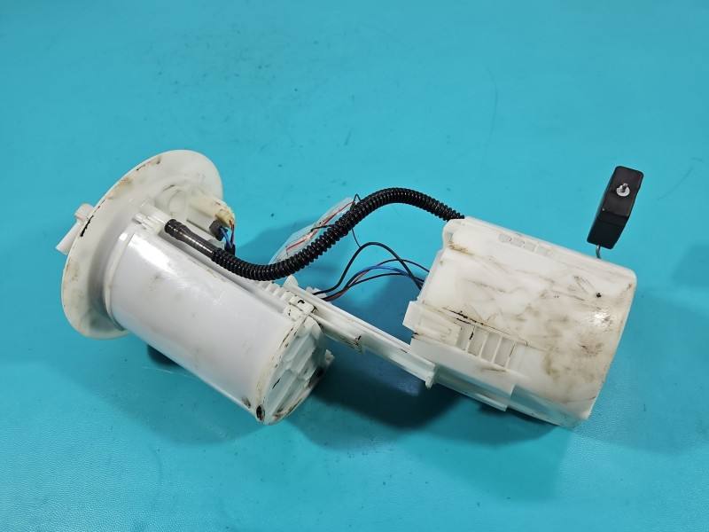 Топливный насос Toyota Auris 77020-02472 — фото детали 2