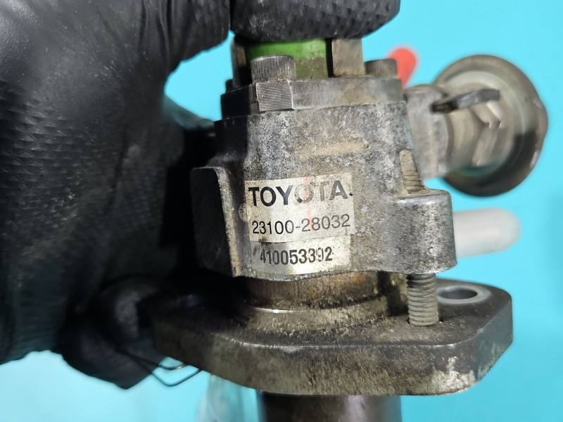 Паливний насос Toyota Avensis T25 23100-28032 — фото деталі 10