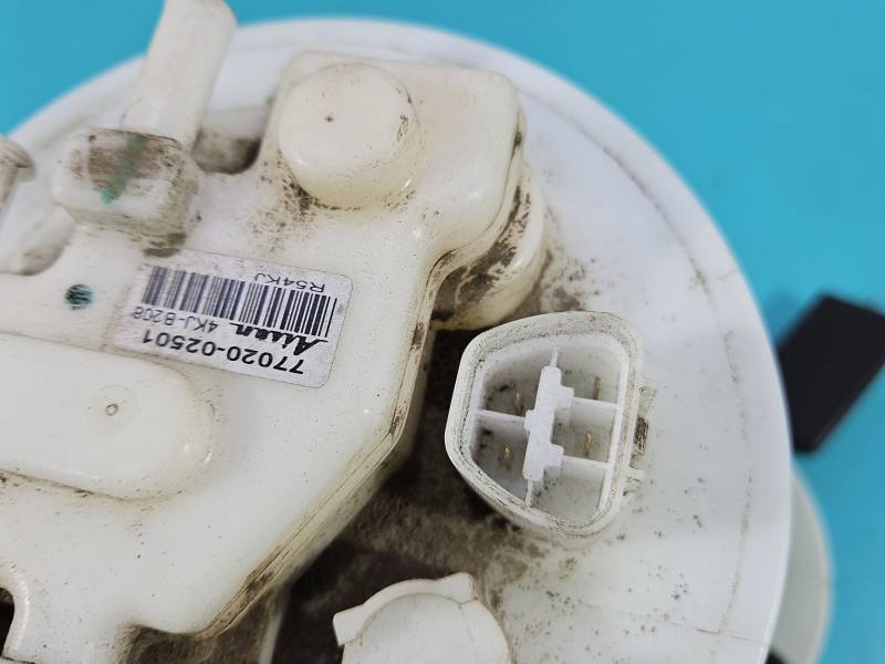 Топливный насос Toyota Auris 77020-02501 — фото детали 6
