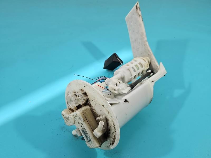 Паливний насос Toyota Yaris 3 77704-0D070