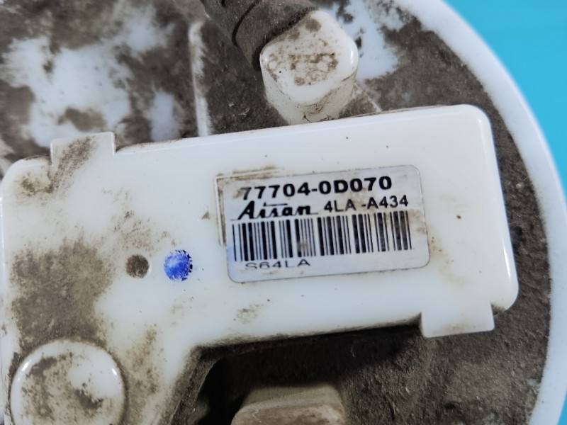 Топливный насос Toyota Yaris 3 77704-0D070 — фото детали 6