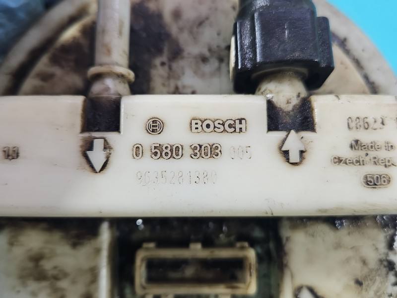Топливный насос Peugeot 406 0580303005 — фото детали 4