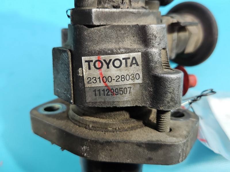 Паливний насос Toyota Avensis T22 23100-28030 — фото деталі 7