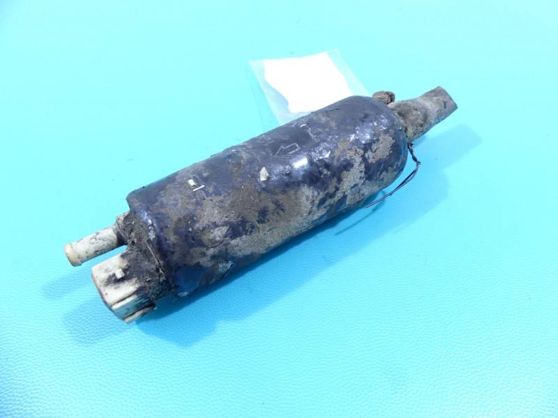 Топливный насос Volkswagen Polo 72153800