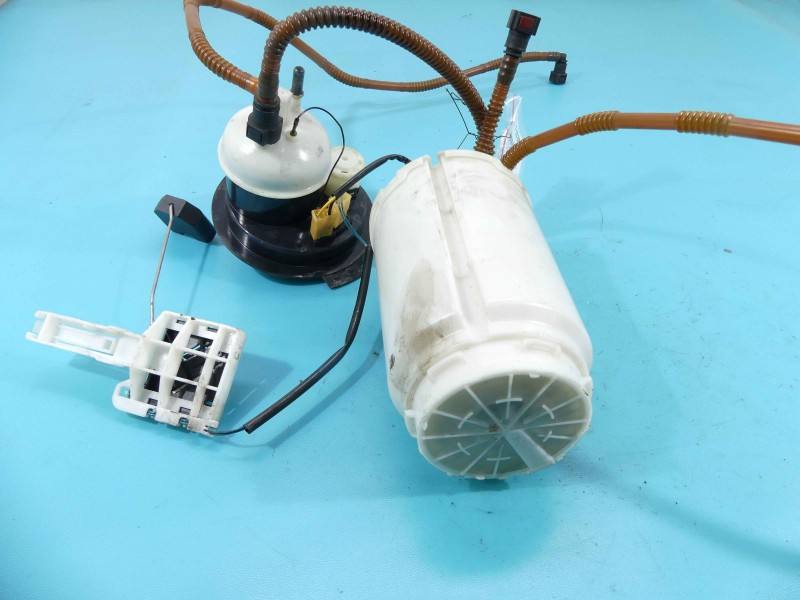 Паливний насос Porsche Cayenne 7L5919679 — фото деталі 2