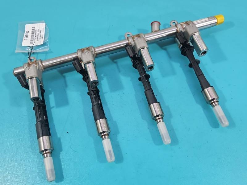 Форсунка Alfa romeo Stelvio 04893630AA