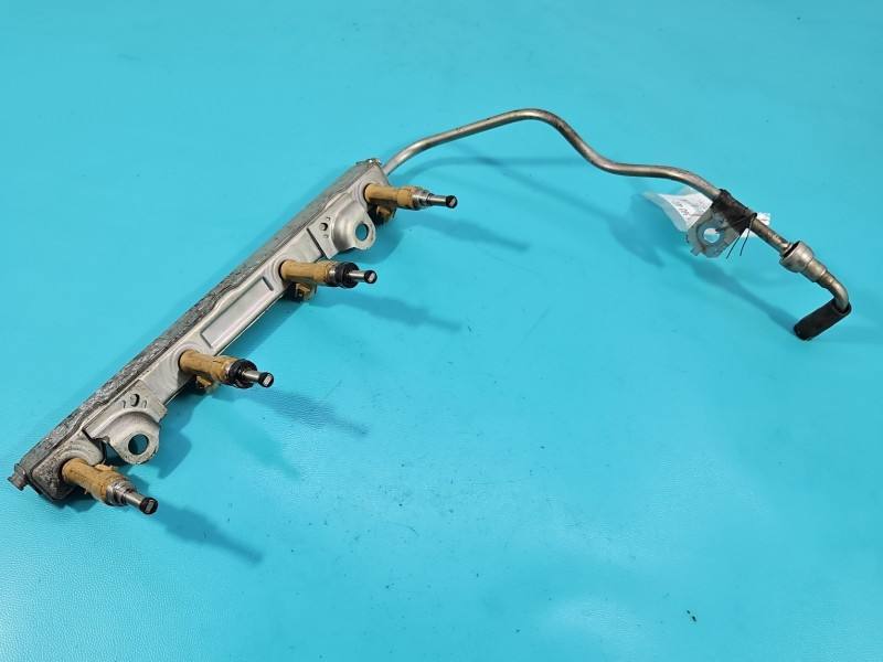 Форсунка Toyota Corolla E15 23250-0T030 — фото деталі 2