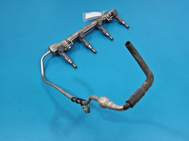 Форсунка Toyota Corolla E21 23250-0T110