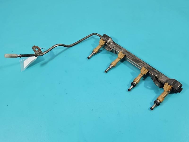 Форсунка Toyota Avensis T27 23250-0T030