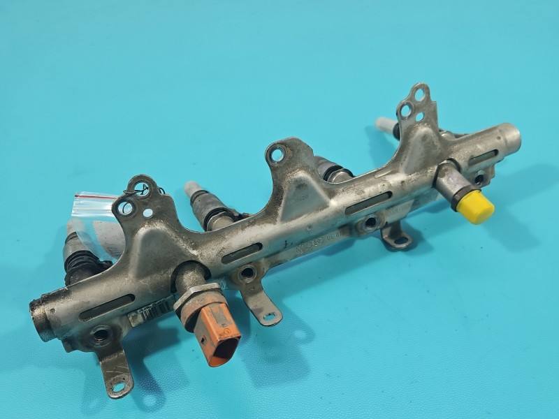 Форсунка Audi A8 D4 0261500076