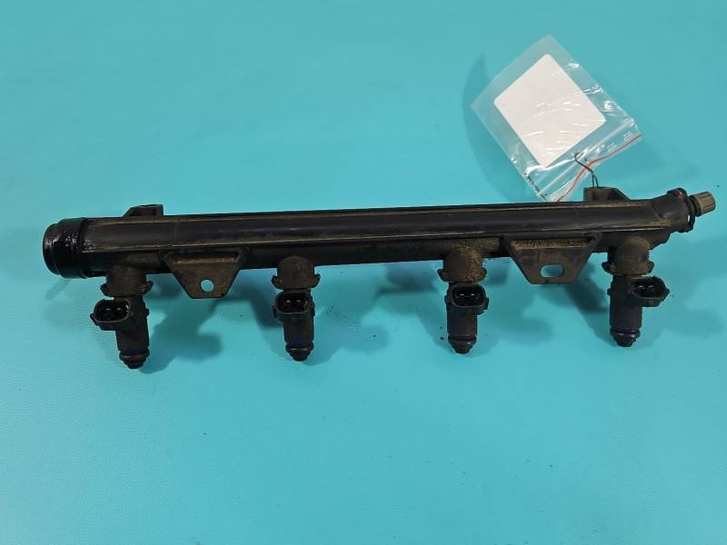 Форсунка Seat Ibiza 036906031AB