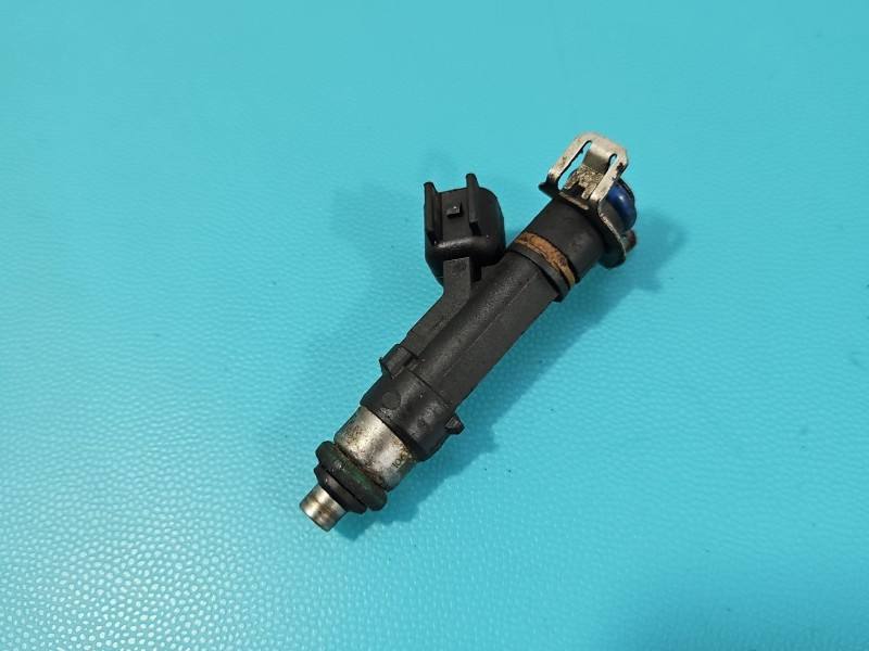 Форсунка Volvo V70 0280158105
