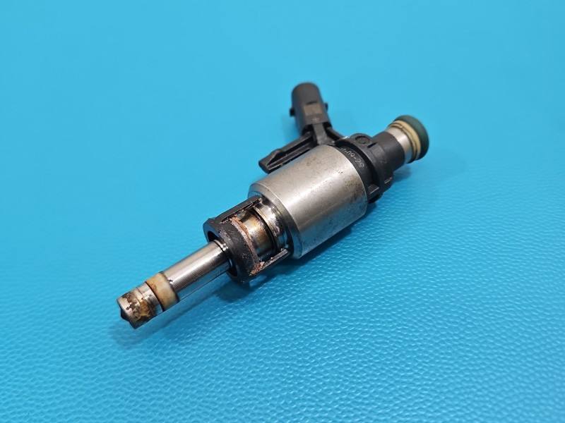 Форсунка Audi A4 B9 0261500244