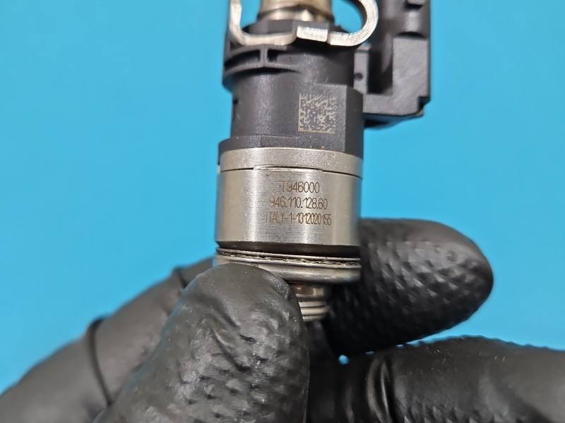 Форсунка Porsche Panamera 94611012860 — фото деталі 6