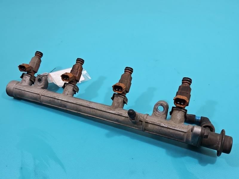 Форсунка Kia Carens 9260930008