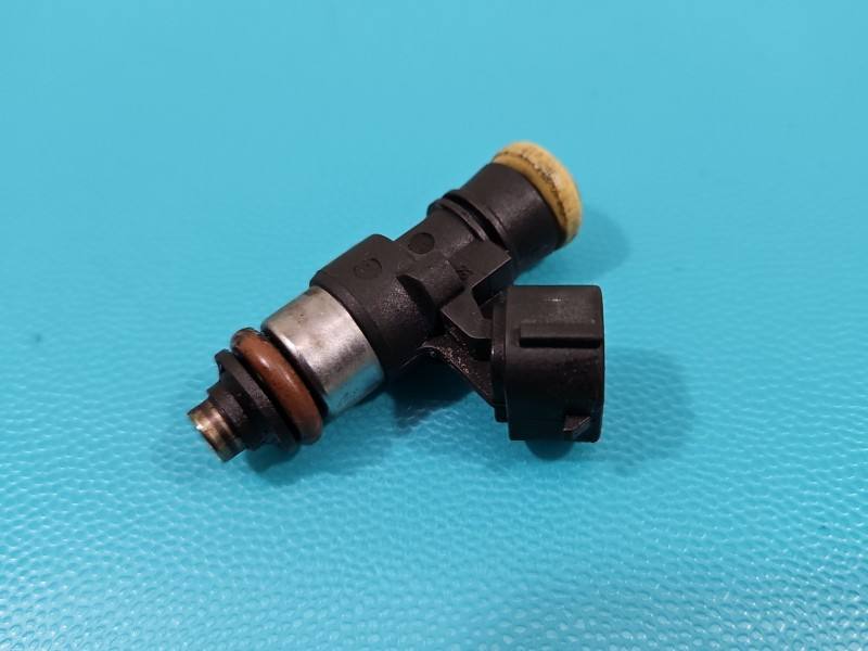Форсунка Volkswagen Passat B7 0280158831DE
