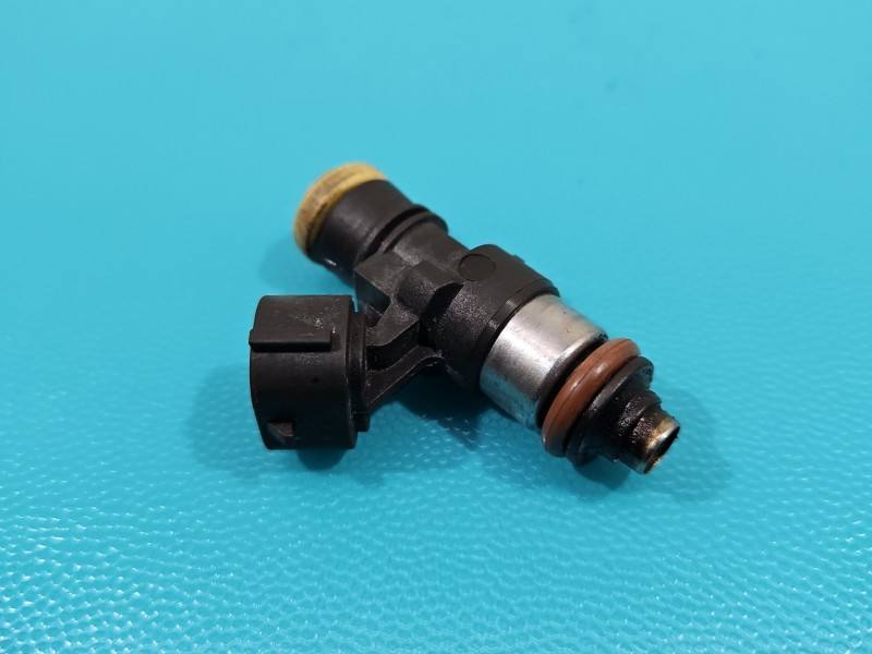 Форсунка Volkswagen Passat B7 0280158831DE