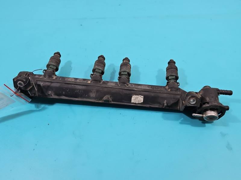 Форсунка Seat Toledo 037906031AA — фото деталі 2