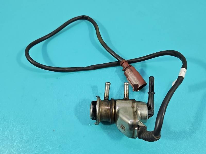 Форсунка Audi A4 B9 0444025048