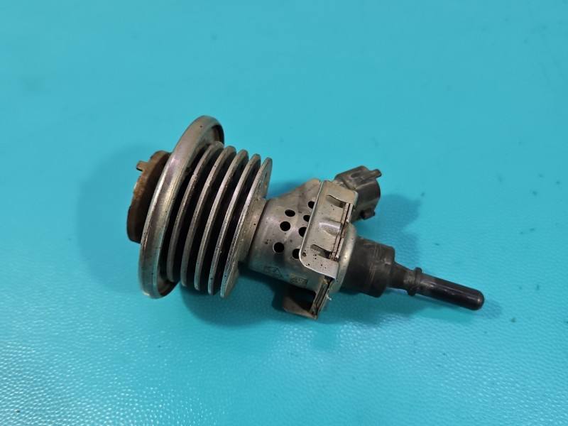 Форсунка Jeep Grand Cherokee 04627710AC — фото деталі 2