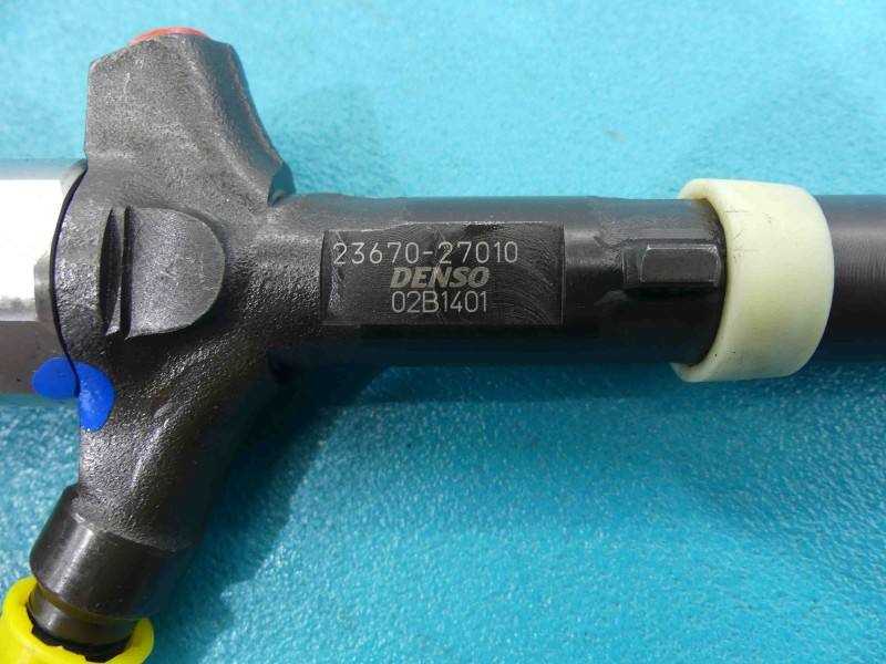 Форсунка Toyota Avensis T22 23670-27010 — фото деталі 2